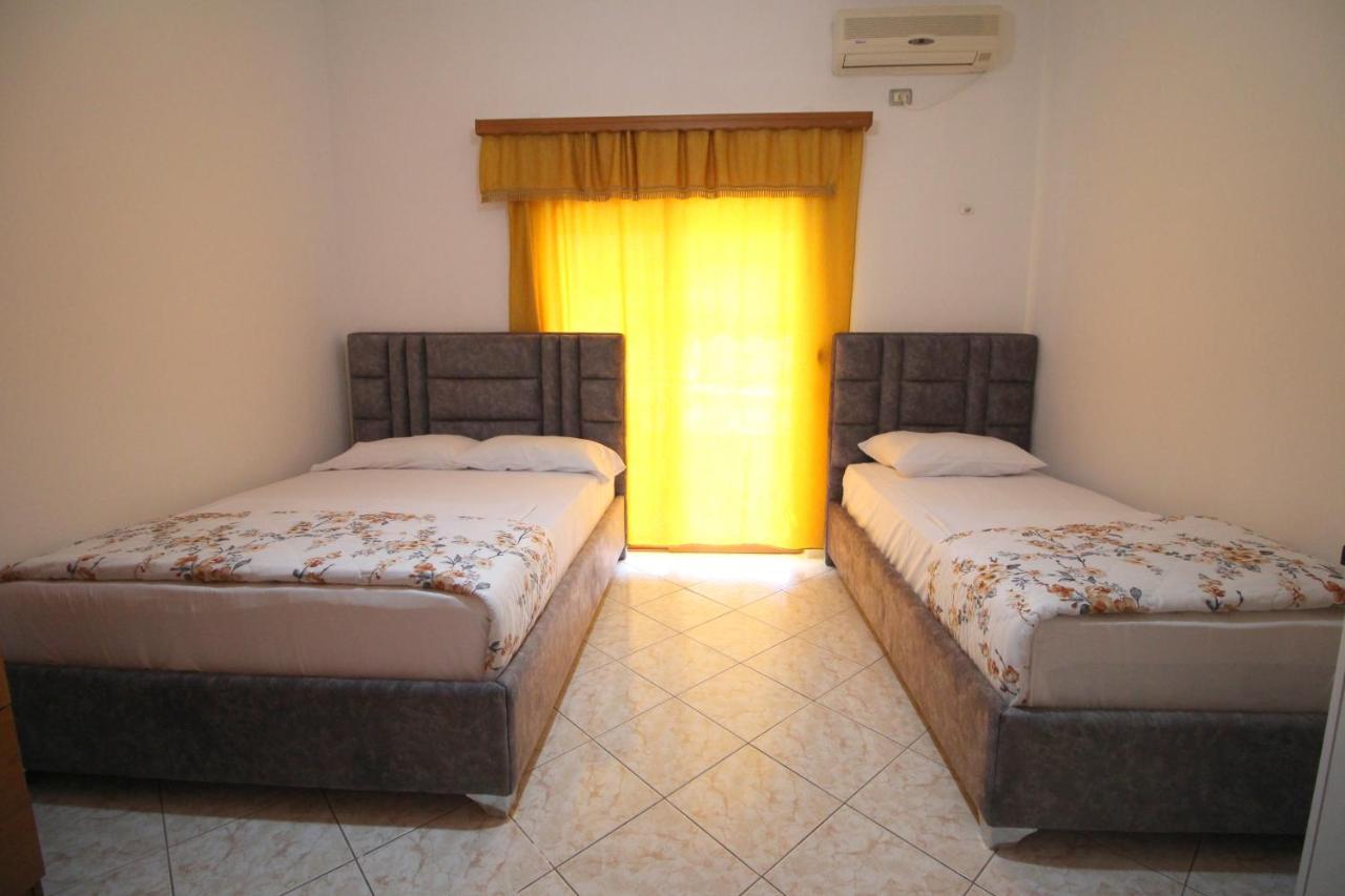 Hotel Vila Vilson Sarandë Esterno foto