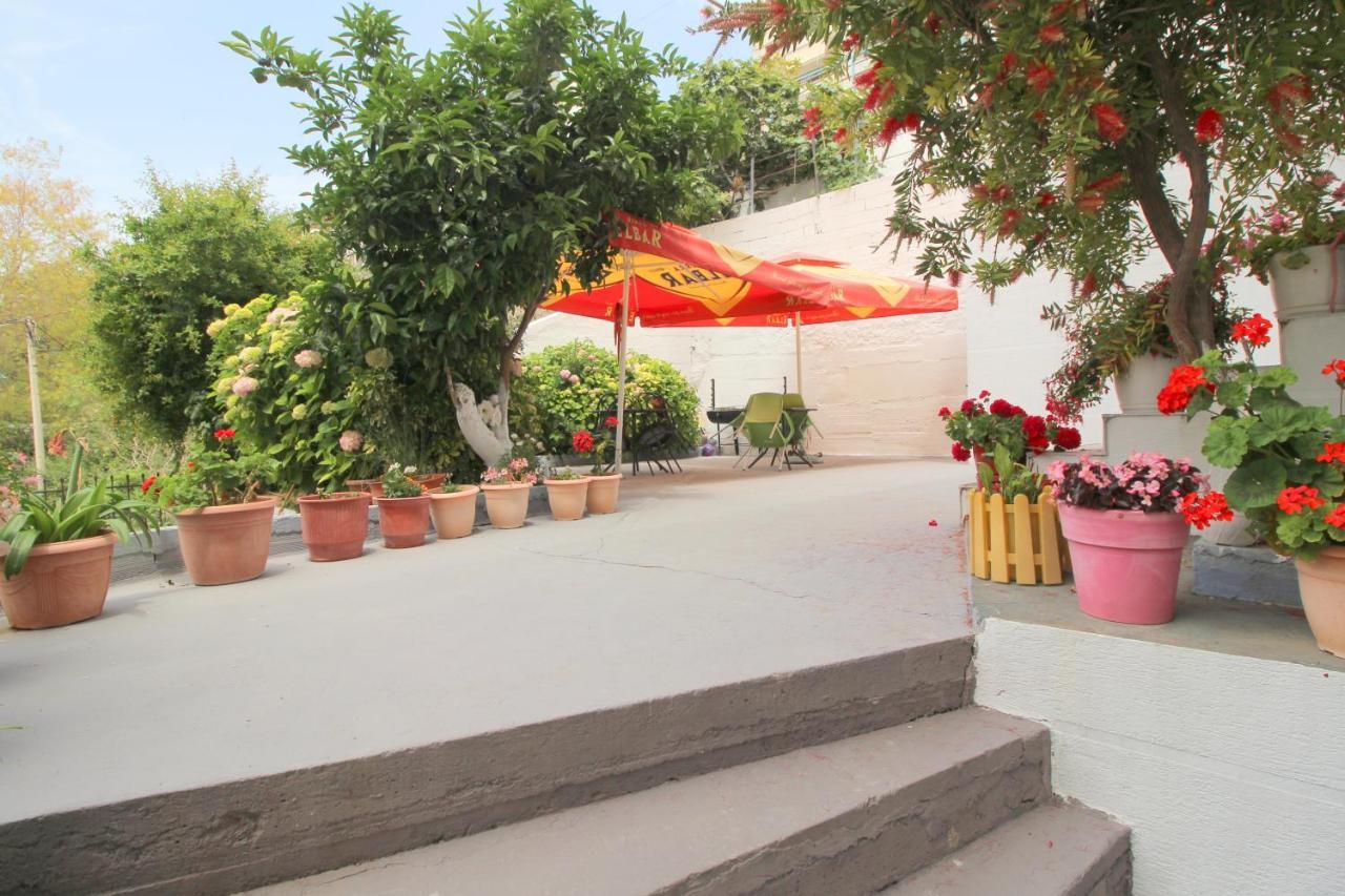 Hotel Vila Vilson Sarandë Esterno foto